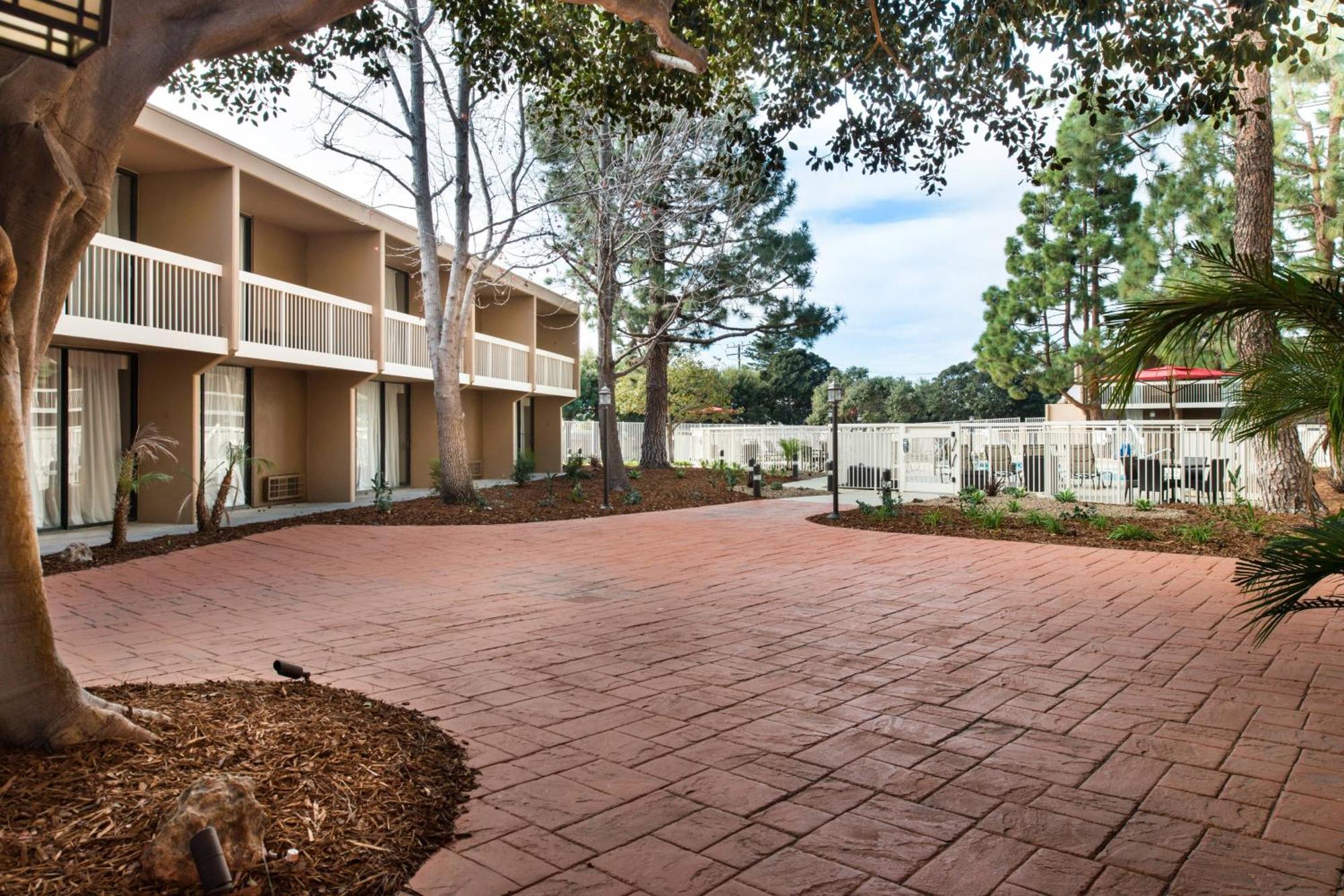 Courtyard By Marriott Oxnard/Ventura Ξενοδοχείο Εξωτερικό φωτογραφία