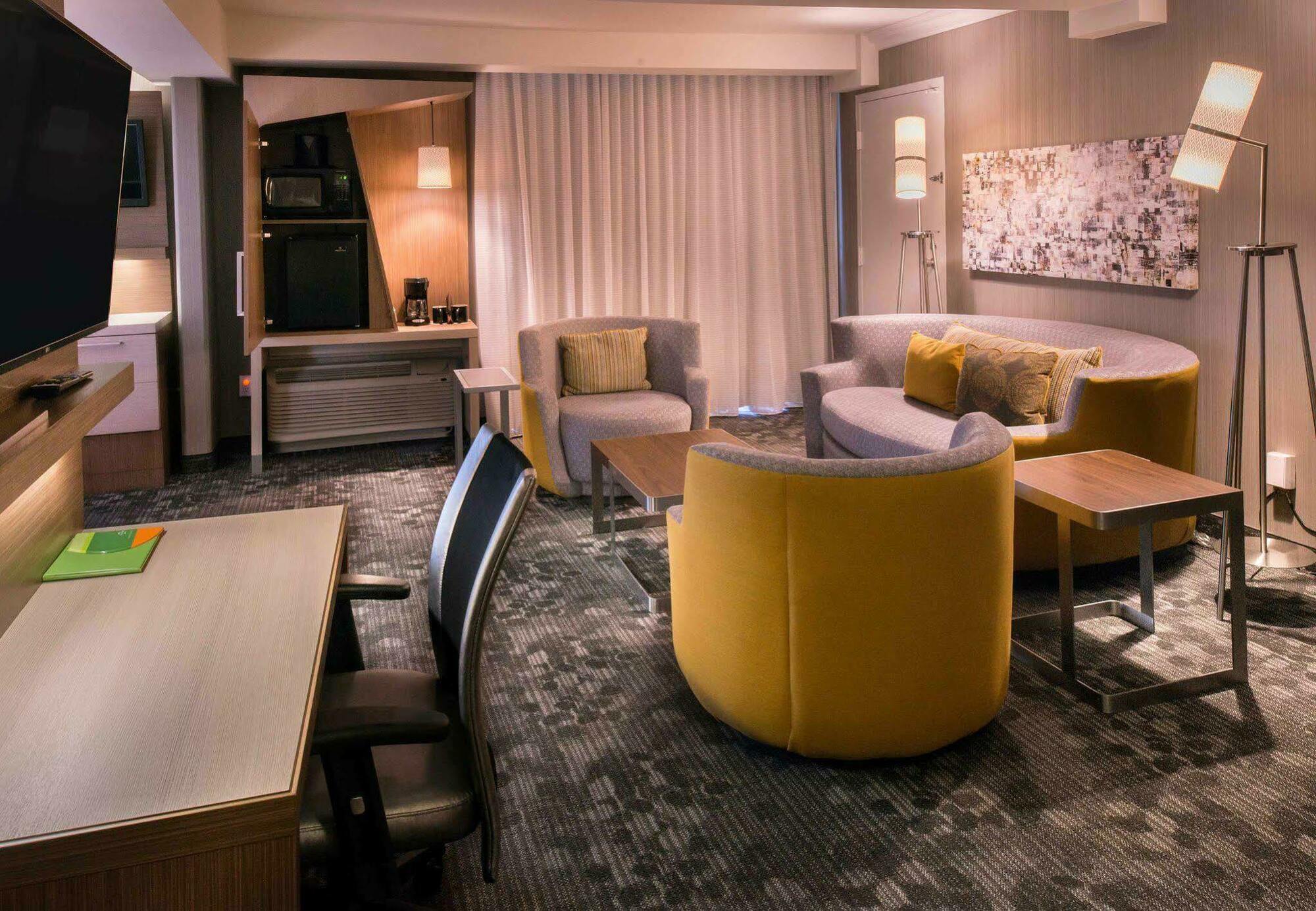 Courtyard By Marriott Oxnard/Ventura Ξενοδοχείο Εξωτερικό φωτογραφία