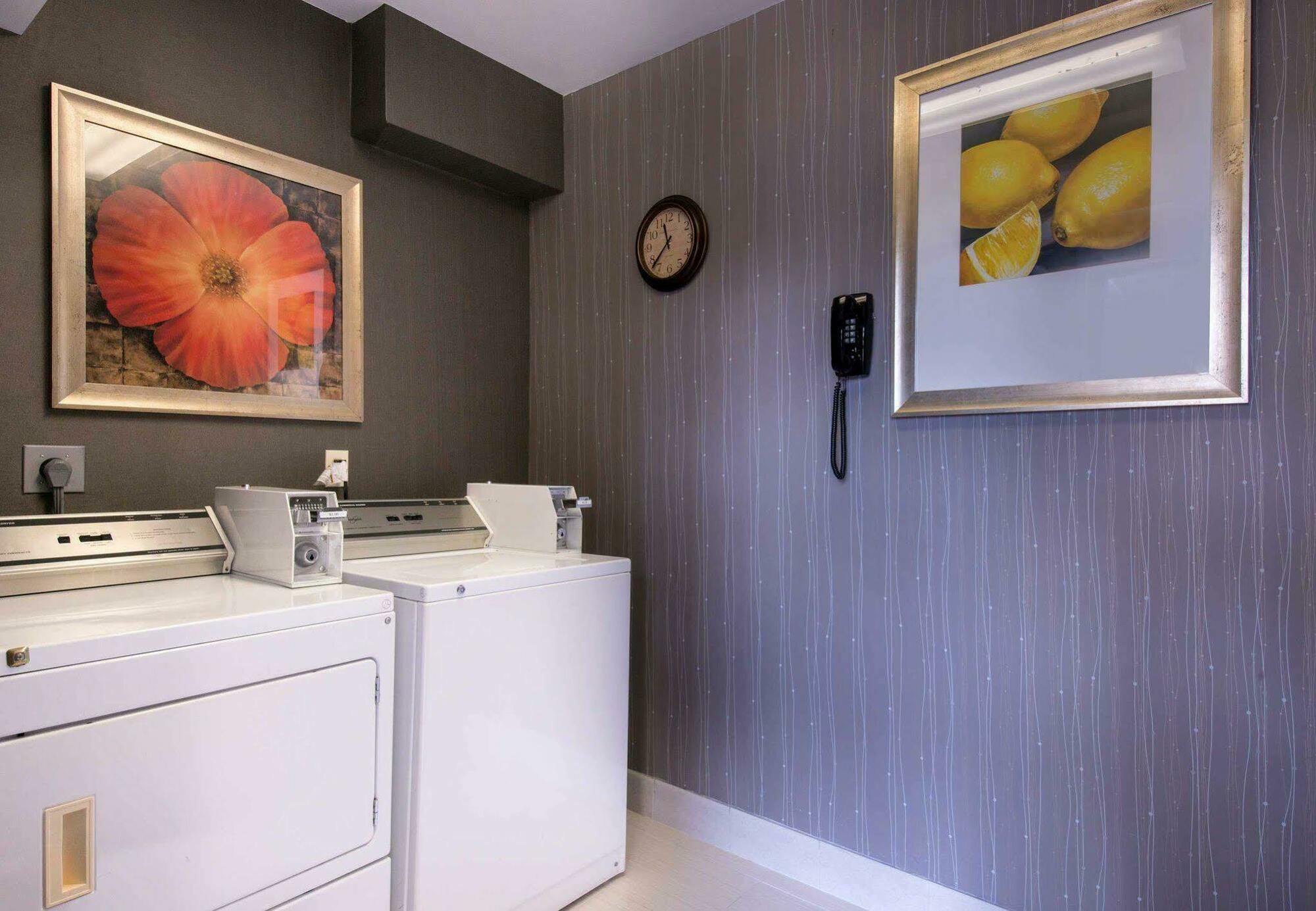 Courtyard By Marriott Oxnard/Ventura Ξενοδοχείο Εξωτερικό φωτογραφία