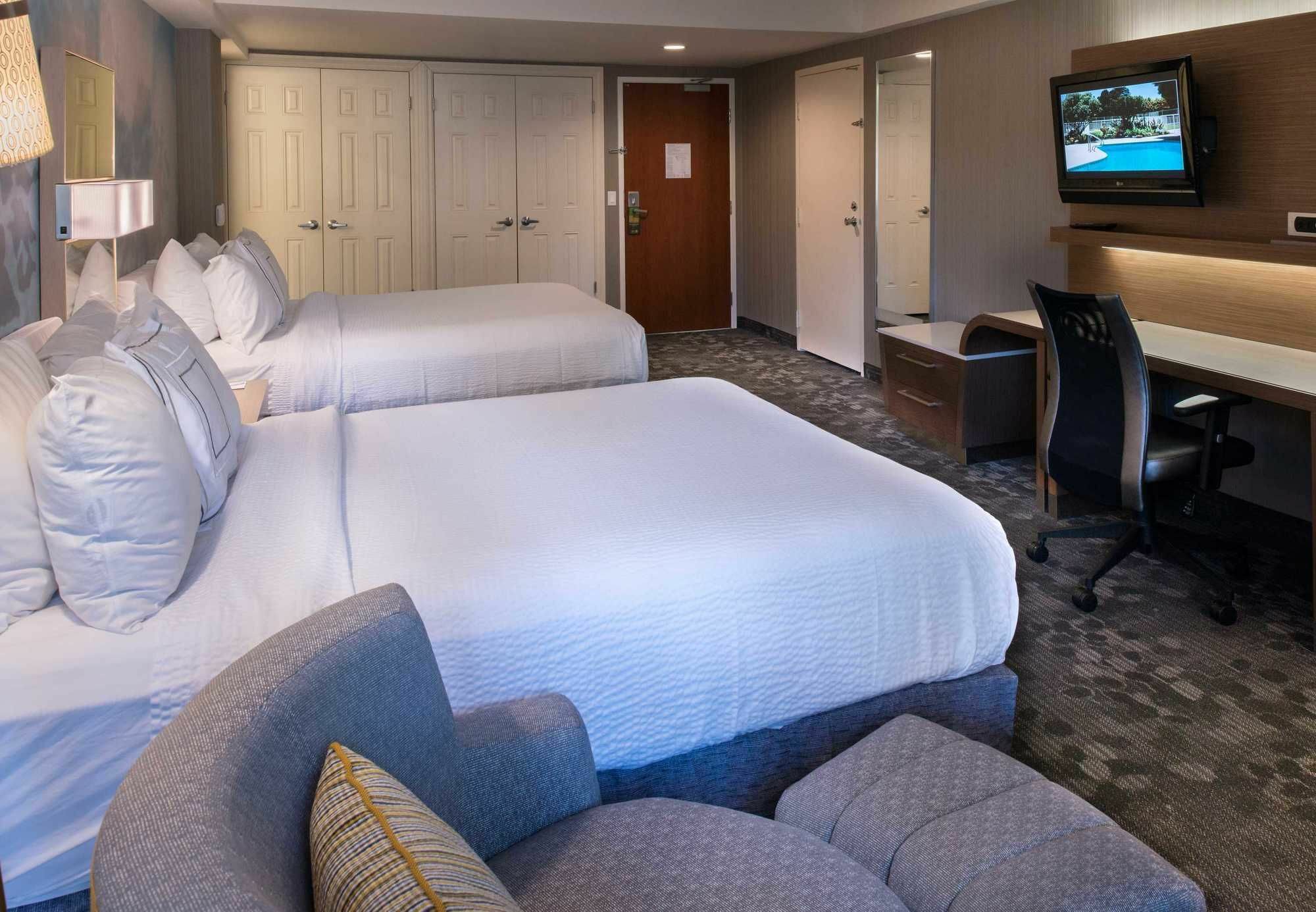 Courtyard By Marriott Oxnard/Ventura Ξενοδοχείο Εξωτερικό φωτογραφία
